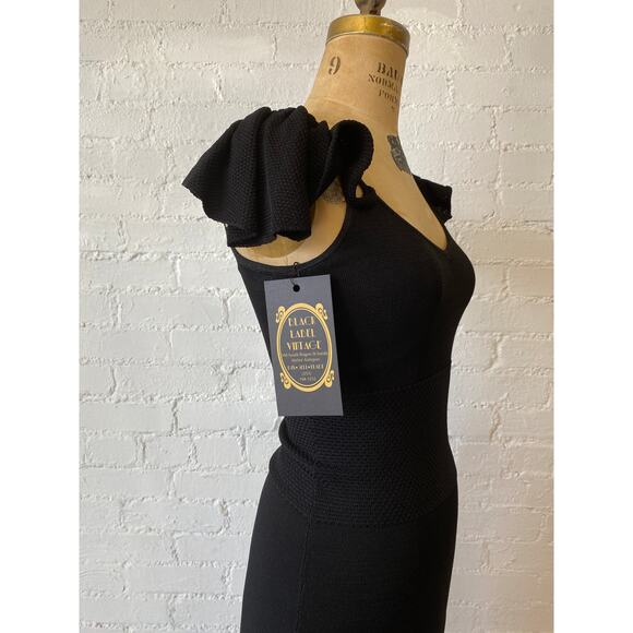 BeBe's black knit maxi dress, off the shoulders flutter drop sleeves, size small - Picture 5 of 10